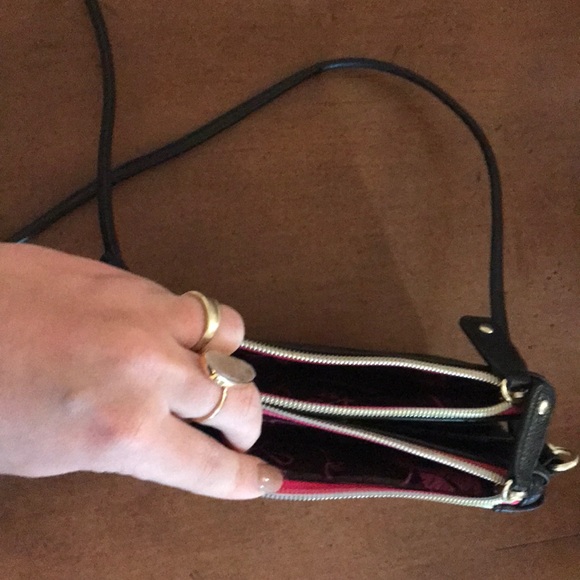 EUC Small Betsey Johnson crossbody bag - Picture 3 of 4